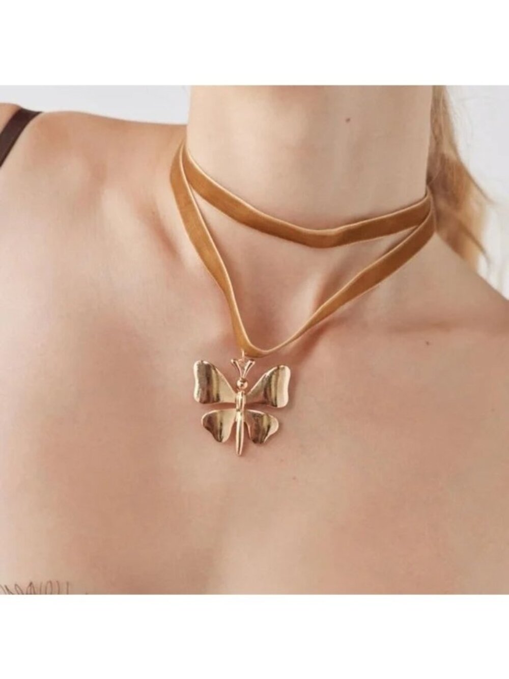 Urban Outfitters Butterfly Gold tone Velvet Choker Necklace